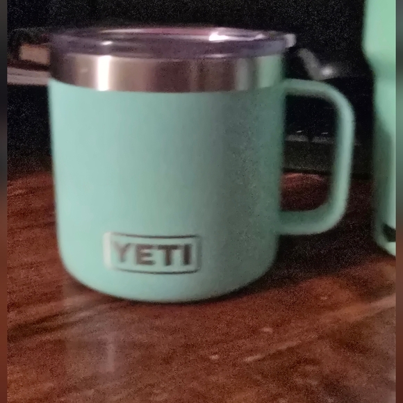 Yeti mugs and 30 oz cup bundle - Picture 2 of 4